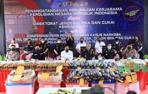 Polri Berhasil Sita 121 dan 238 Kg Ganja Beserta Sabu