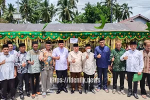 Halal Bihalal di Desa Talaga, Bupati Depri Sumbangkan 100 Sak Semen Pembangunan Mesjid