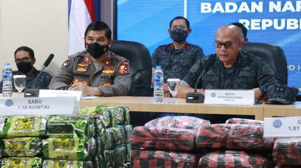 Deputi Pemberantasan BNN Irjen Pol Kenedy Saat Menerangkan Penetapan 22 Tersangka Penyalahgunaan Narkoba