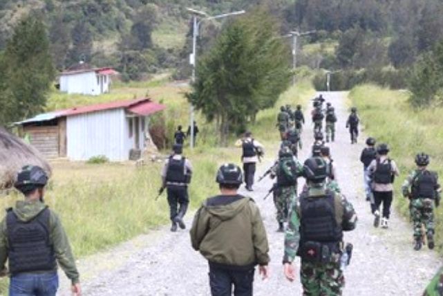 Satu anggota TNI AD dikabarkan tewas saat kontak tembak lawan KKB di Nduga, Papua Pegunungan