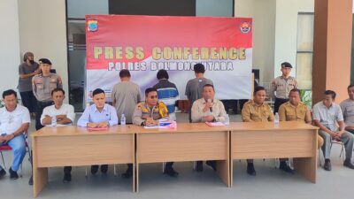 Konferensi Pers Polres Bolmut Kasus Pengancaman Tiga orang Warga terhadap Bupati Bolmut