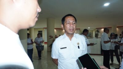 Sekda Bolmut Jusnan Mokoginta Saat Dikonfirmasi Terkait Dugaan Pelanggaran Etik oleh Oknum Kabid di Diskominfo Bolmut