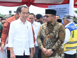 Jokowi Letakkan Batu Pertama Pembangunan Masjid di IKN
