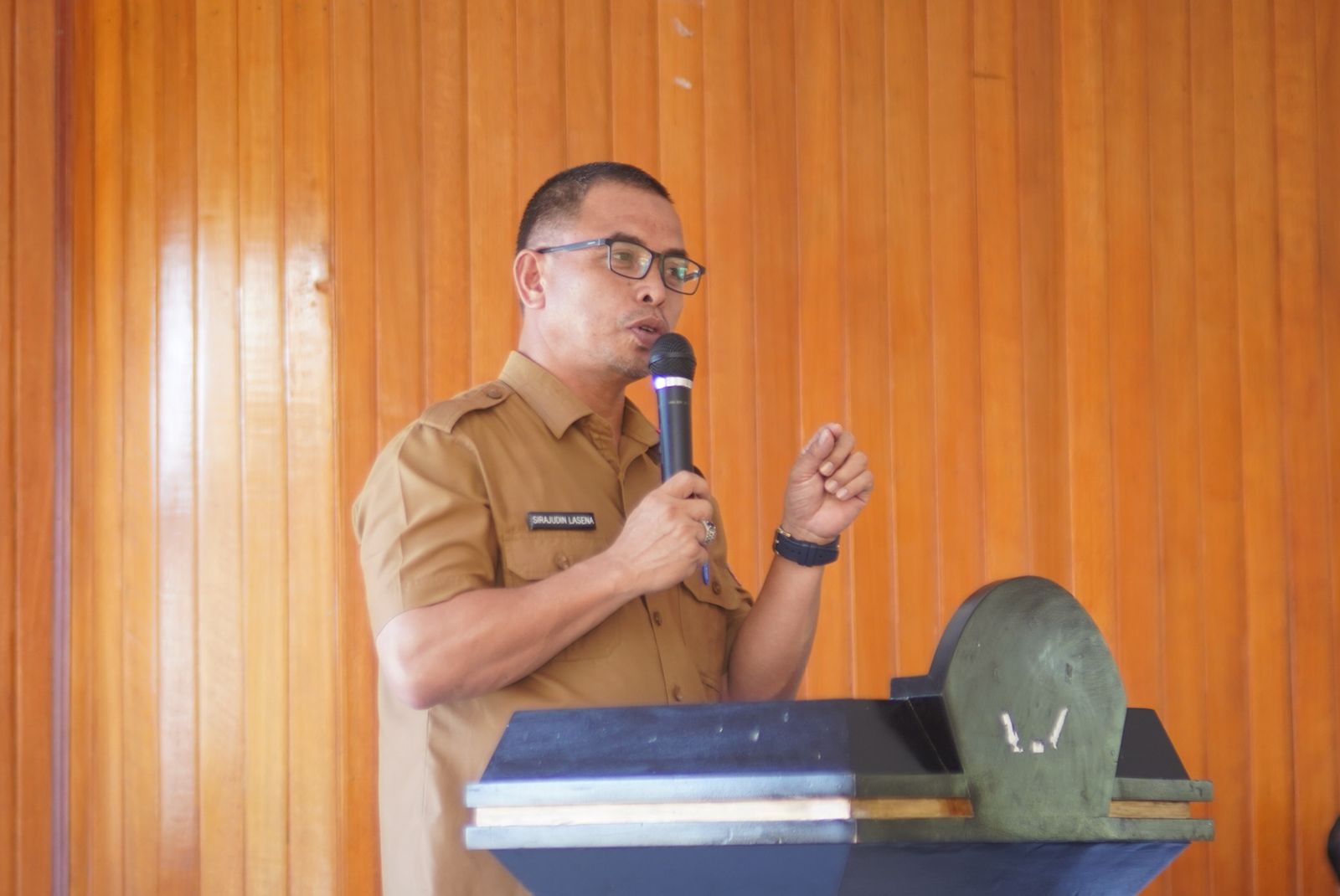 Pj Bupati Bolmut Sirajudin Lasena saat membuka Musrenbang tingkat kecamatan Bolangitang Timur mengatakan Prioritas Pembangunan Daerah Bolmut Tahun 2025