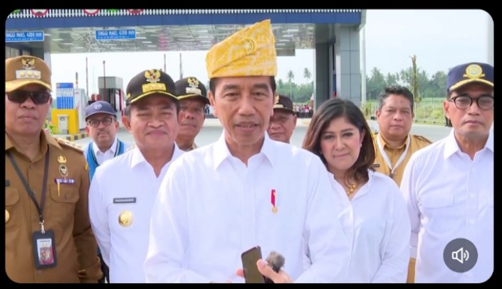 Presiden Jokowi Mengatakan Dirinya Tak Akan Berkampanye di Pemilu 2024, meski dalam undang-undang Presiden diperbolehkan
